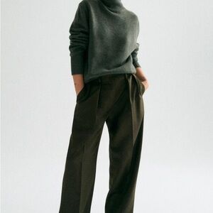 NWOT RENGGLI pleated trouser (size 0)